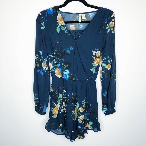 Japna Dresses & Skirts - Japna Romper NWOT Long Sleeve Floral Print (N64)